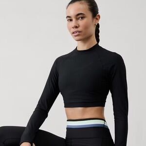 Athleta Crosstrain Ultra Crop Top | Long Sleeve | Black | XXS
